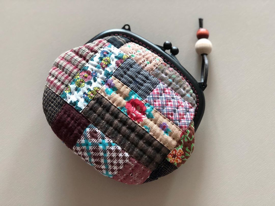 Hand Bag-Recycled Denim Fabric Bag-Eco Friendly - green fashion - patchwork bag - quilted bag - Sustainable fashion- Zero Waste (33)